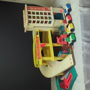 Set 12) Vintage Original Fisher Price Little People Play Family Action Garage